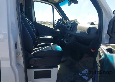 2025 Mercedes-Benz Sprinter 2500 Standard Roof 4-Cyl Diesel из США, поврежденный, VIN W1Y4KBHY2ST198109